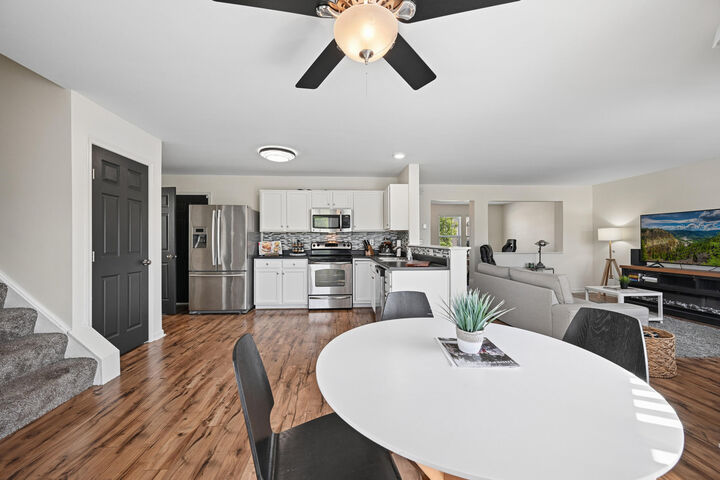 Property Photo:  10133 Meadow Glen Drive  KY 41051 