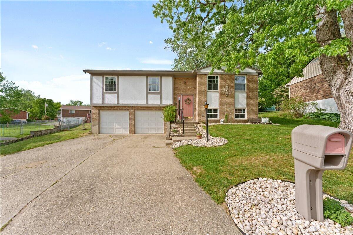 Property Photo: 2616 Carre Place KY 41005