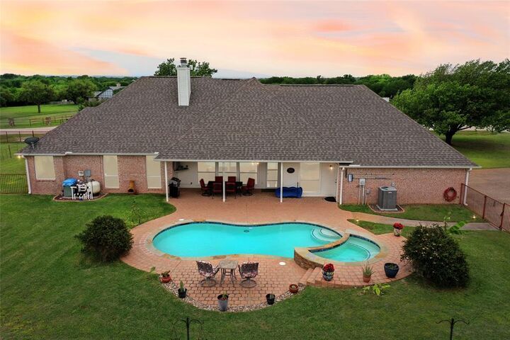 Property Photo:  1596 Ranch House Road  TX 76087 