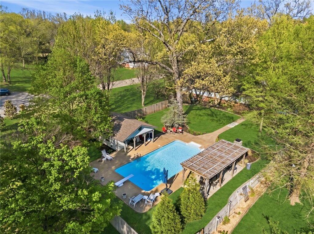 Property Photo: 3221 Eden Drive AR 72762