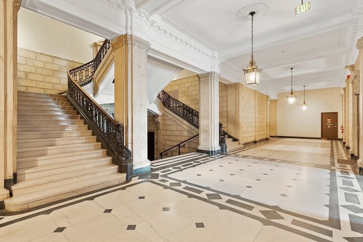 Property Photo:  16 Balmoral St 410  MA 01810 