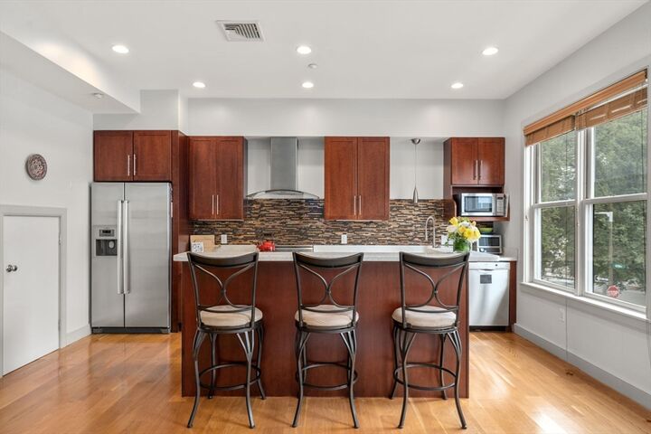 Property Photo:  45 Vinton St 1  MA 02127 