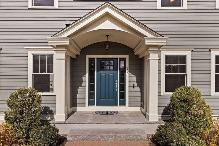 Property Photo:  555 Lowell St  MA 02420 