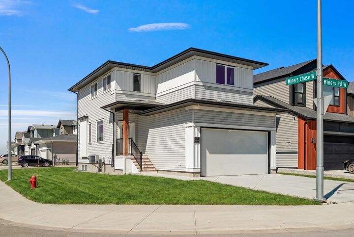 Property Photo: 2 Miners Road W AB T1J 5S6