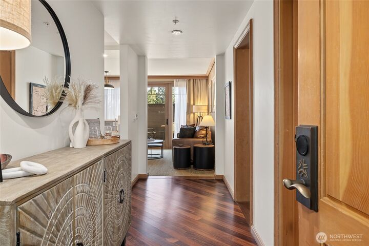 Property Photo:  3600  Suncadia Trail 2064  WA 98922 