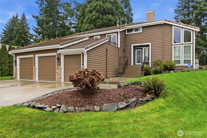 Property Photo:  31643  37th Avenue SW  WA 98023 