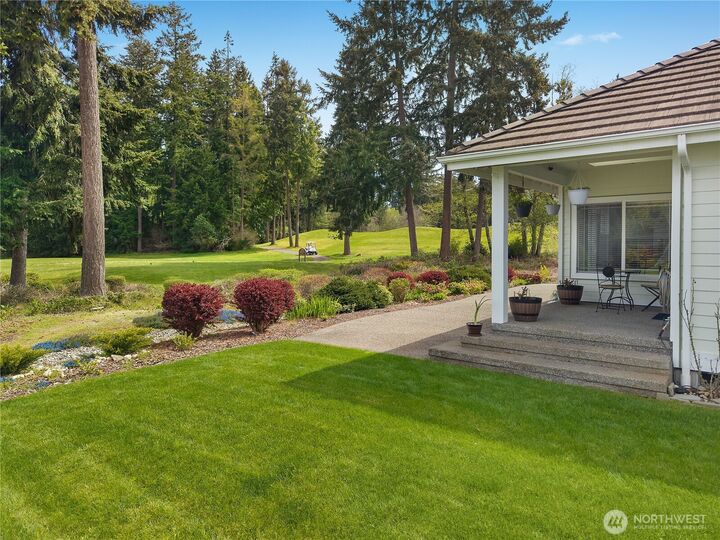 Property Photo:  4036  Campus Green Drive NE  WA 98516 