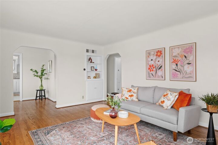 Property Photo:  1110  Hayward Avenue  WA 98310 