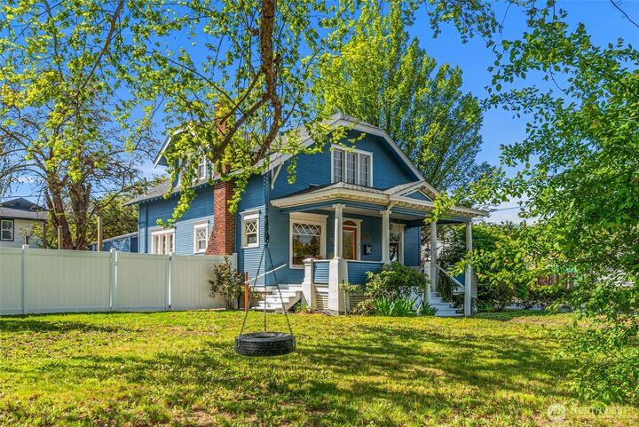 Property Photo: 1133 Washington Street WA 98801