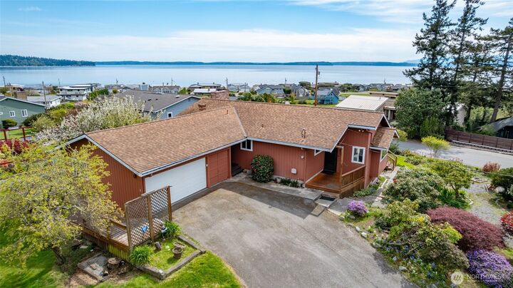 Property Photo:  980  Moonraker Drive  WA 98249 