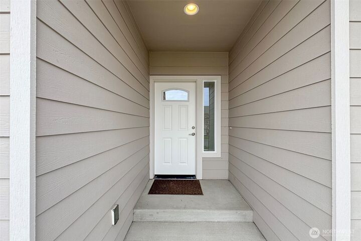 Property Photo:  30  Nimbus Lane  WA 98382 