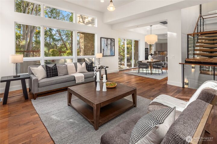 Property Photo:  8260 SE 31st Street  WA 98040 