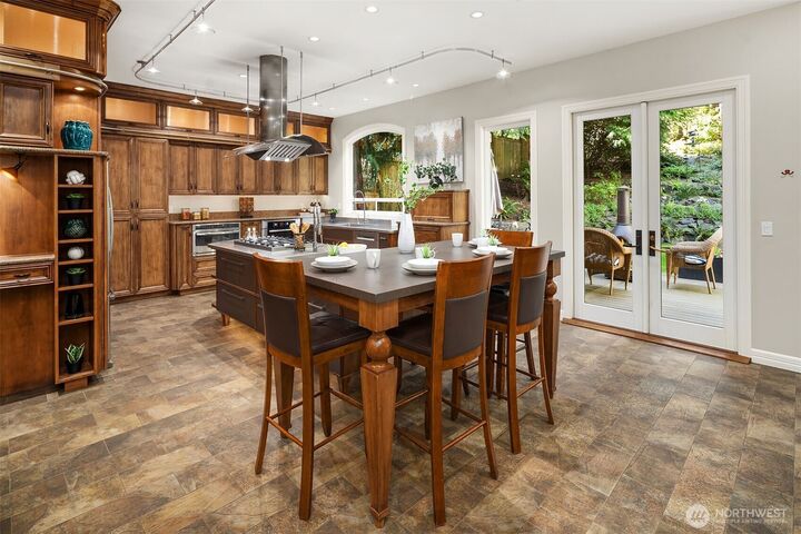 Property Photo:  16290 SE 48th Drive  WA 98006 