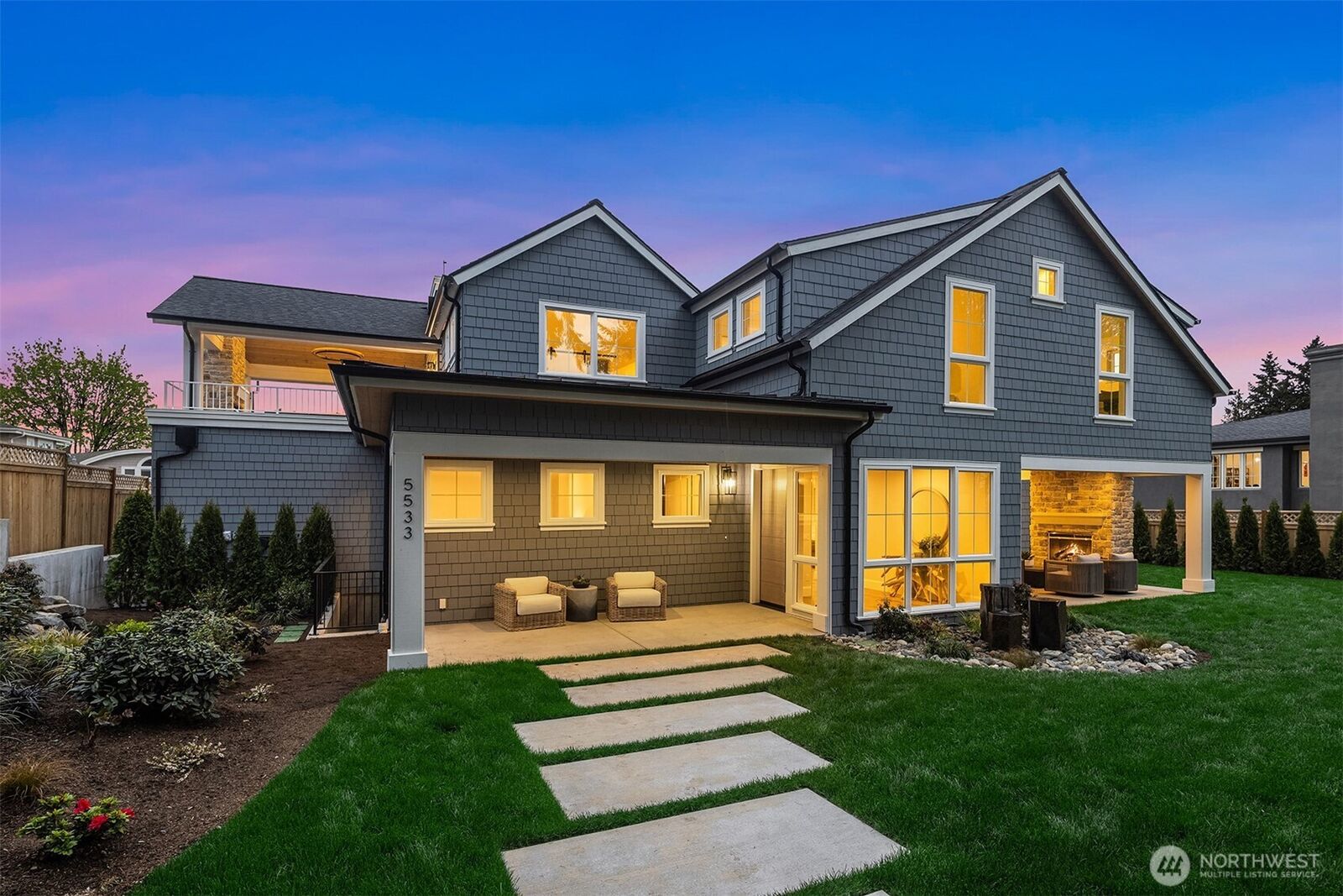 Property Photo:  5533  106th Avenue NE  WA 98033 