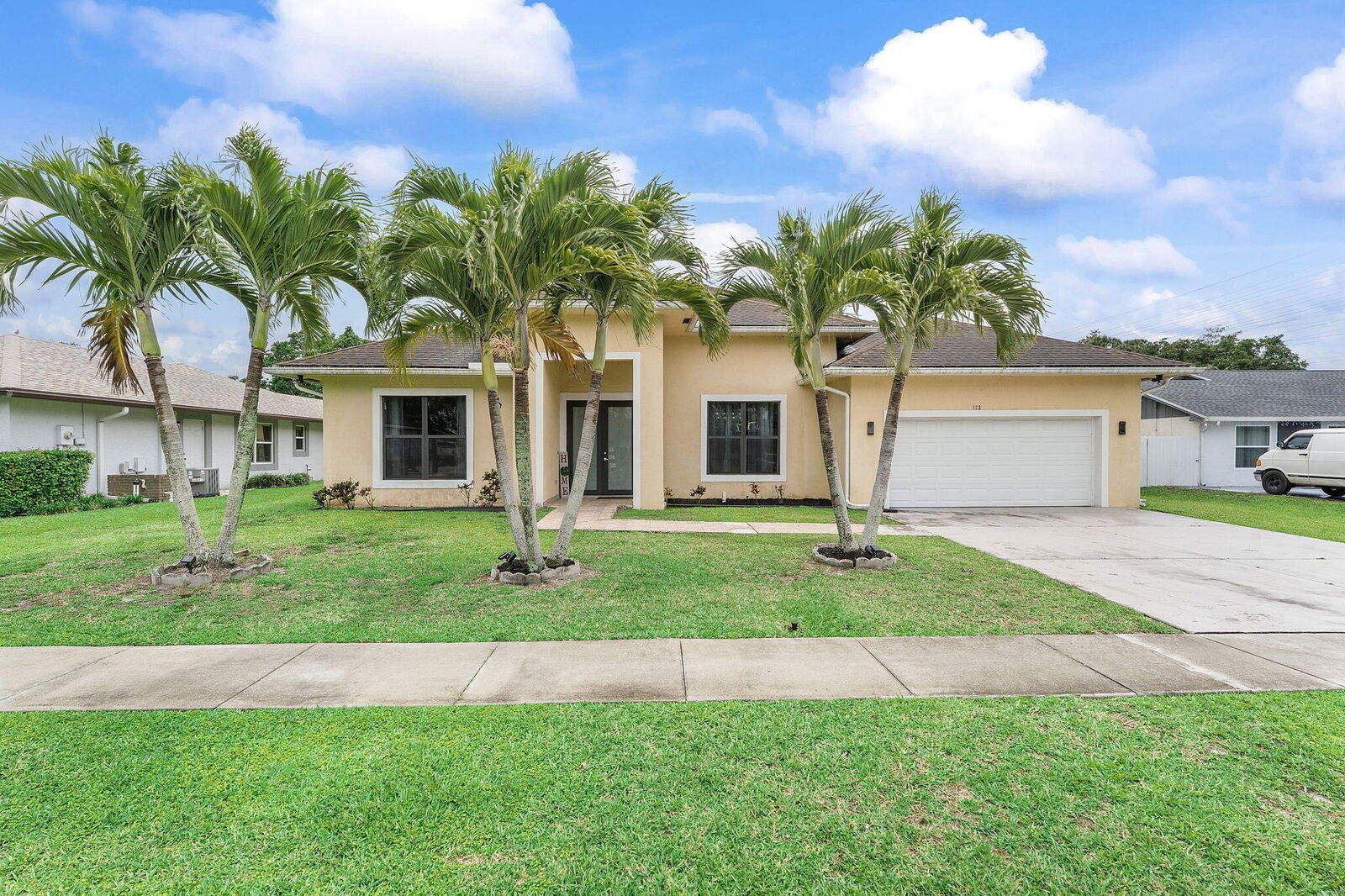Property Photo: 123 Bilbao Street FL 33411