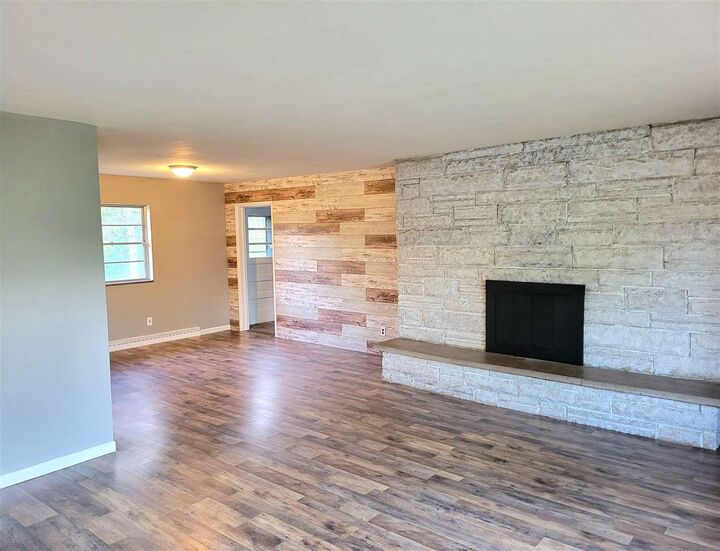 Property Photo:  935 Crestdale Drive  IN 47374 