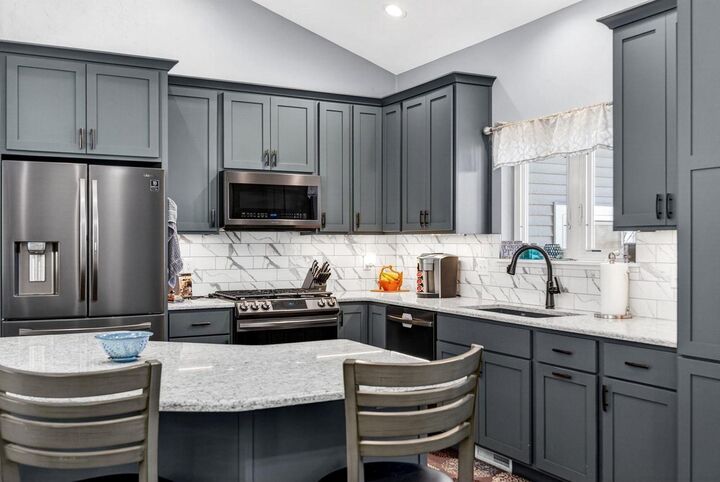 Property Photo:  225 Stone Hill Court  WI 54971 