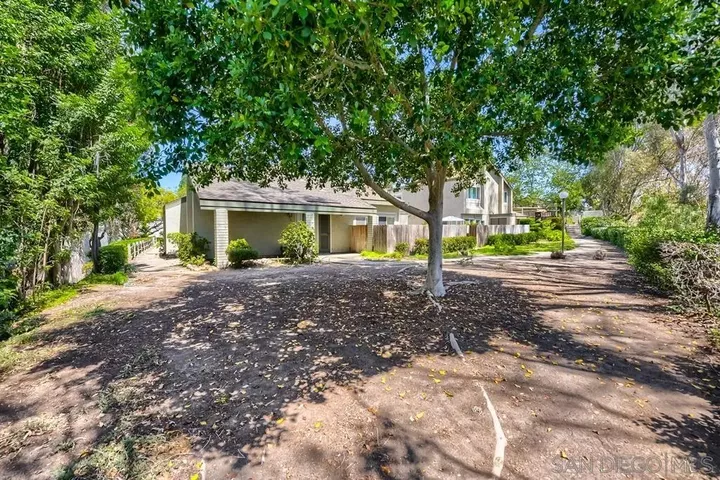 Property Photo:  5009 Ducos Pl  CA 92124 