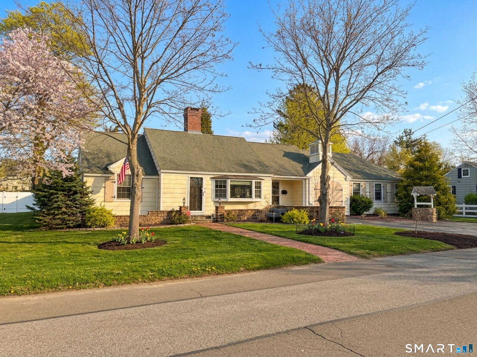 Property Photo:  6 Cedar Island Avenue  CT 06413 