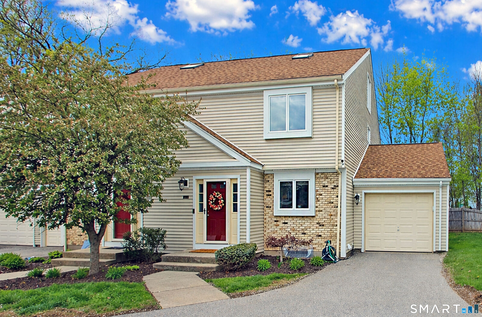 Property Photo:  182 Main Street A  CT 06042 