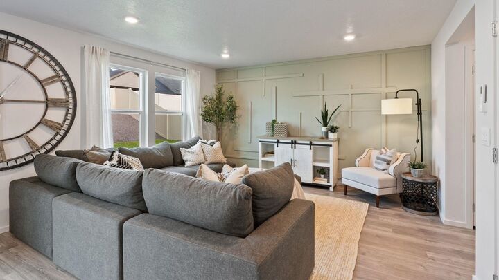 Property Photo:  13432 W Crosswinds Ave  WA 99001 