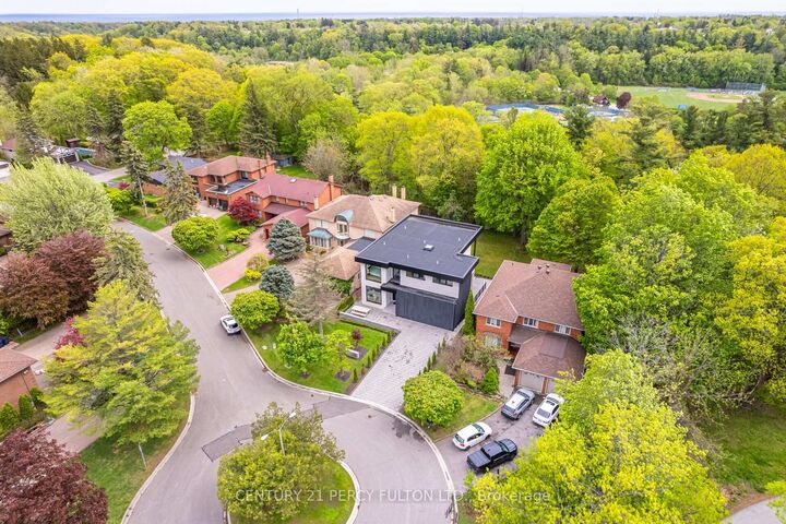 Property Photo:  10 Haida Court  ON M1C 3L1 
