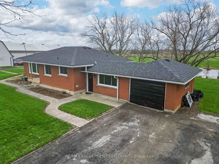 Property Photo: 2223 Hall Road ON L0R 1C0