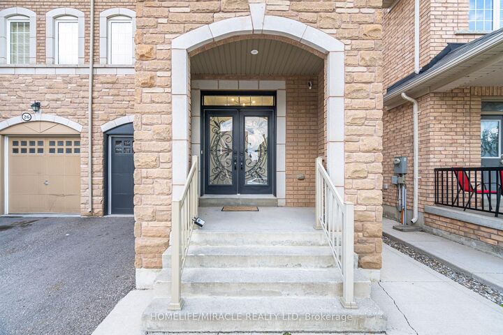 Property Photo: 28 Sussexvale Drive ON L6R 3S1