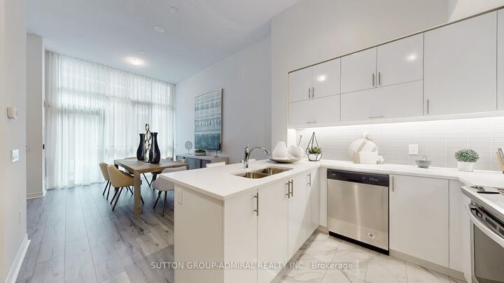 39 Annie Craig Drive Th 101 — photo 1