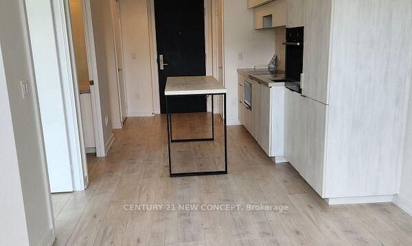 Property Photo:  8 Eglinton Avenue 3604  ON M4P 0C1 