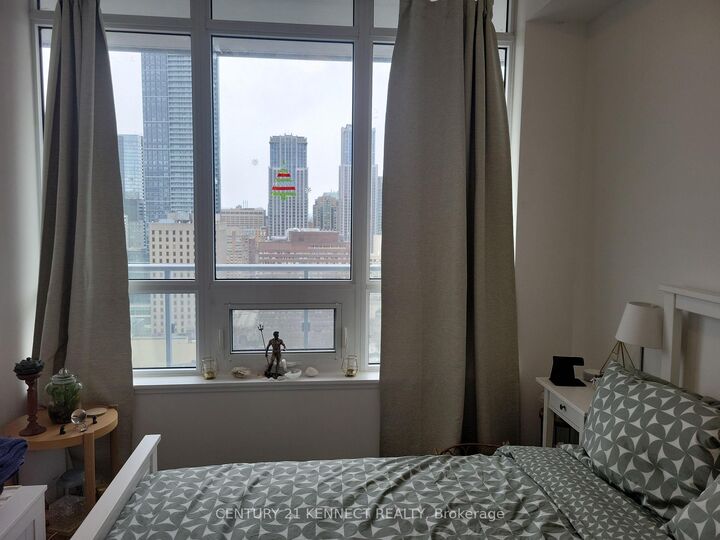 Property Photo:  365 Church Street 2613  ON M5B 0B5 