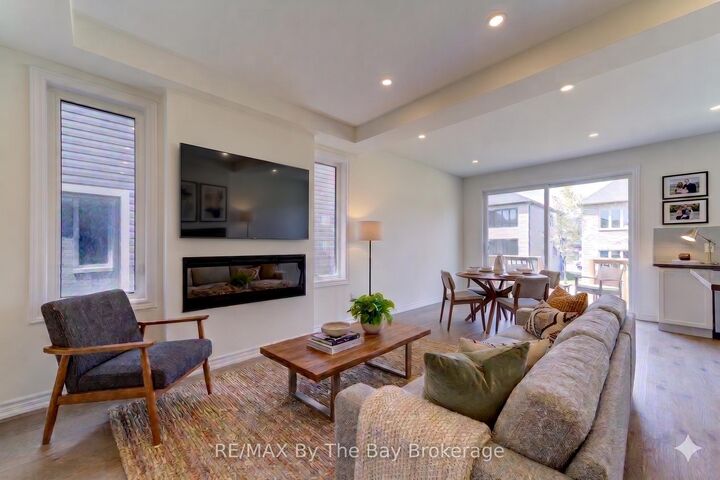 Property Photo:  15 Sun Valley Avenue  ON L9Z 0N6 