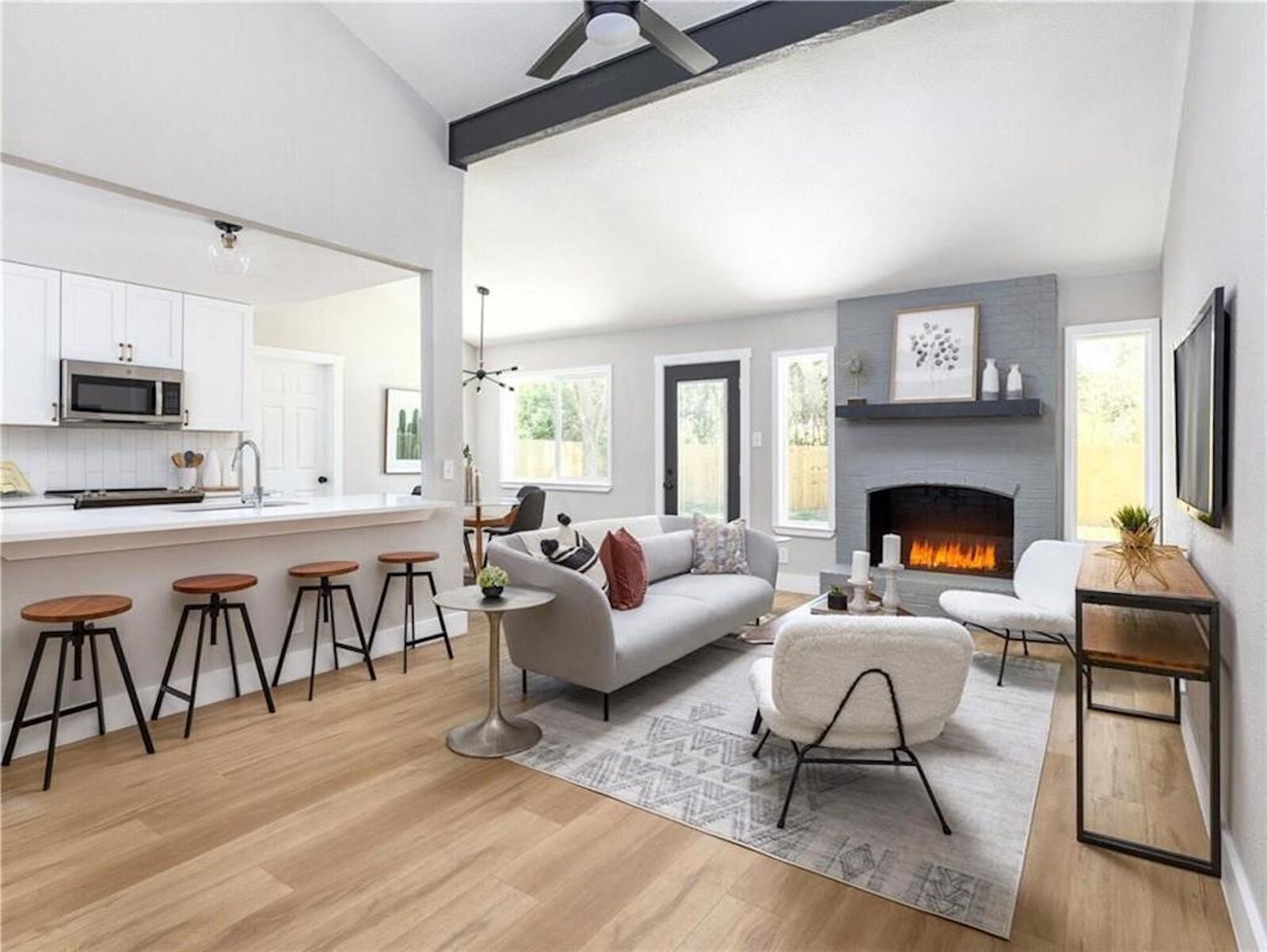 Property Photo: 1606 Colony Creek Drive TX 78758