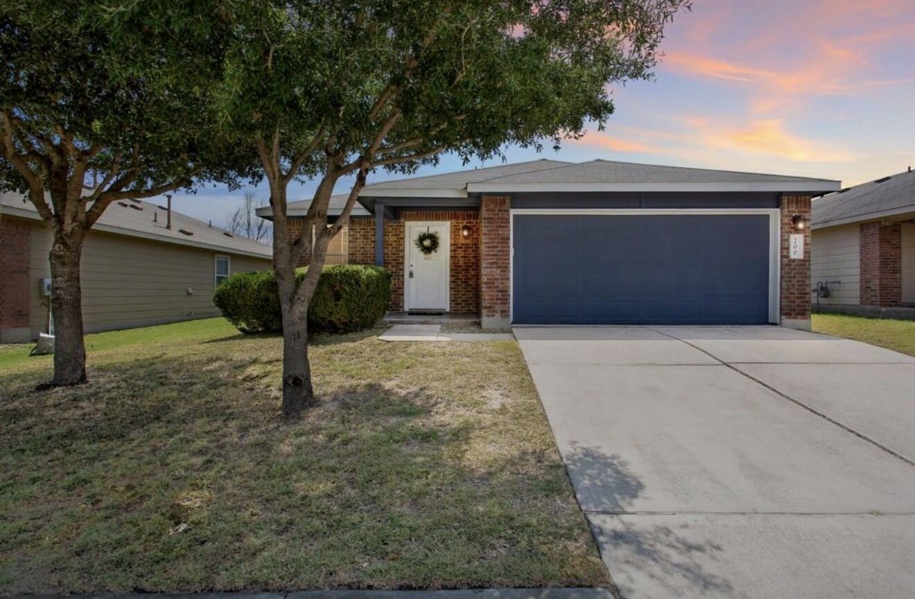 Property Photo:  200 Firebush Way  TX 78610 