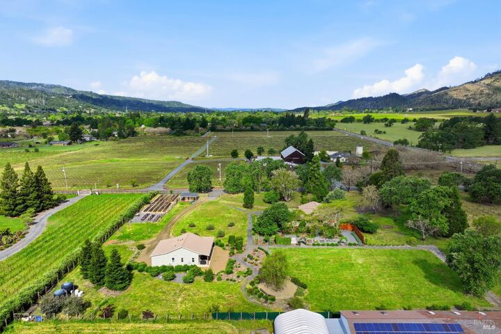 Property Photo:  100 Lawndale Road  CA 95452 