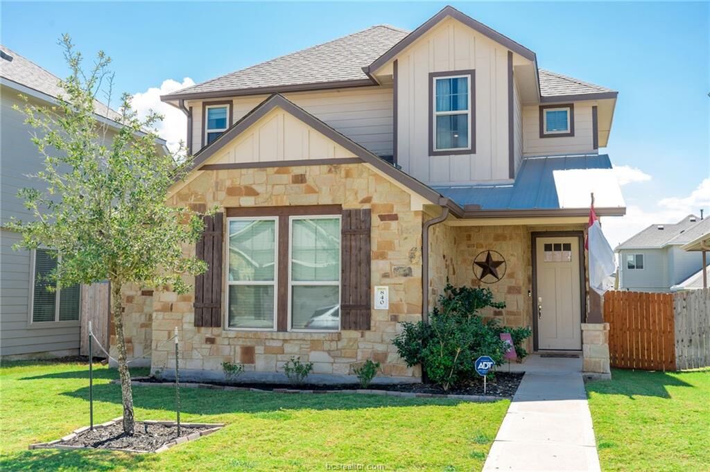 Property Photo:  840 Mineral Wells Lane  TX 77845-2168 