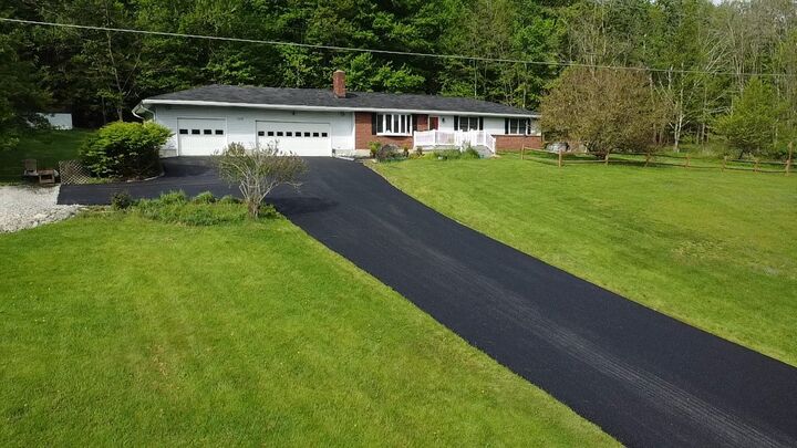 Property Photo:  1516 Quaker Lake Road  PA 18812 