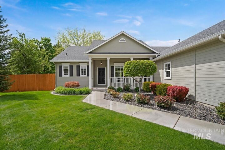 Property Photo:  179 S Cooksom Ave  ID 83616 