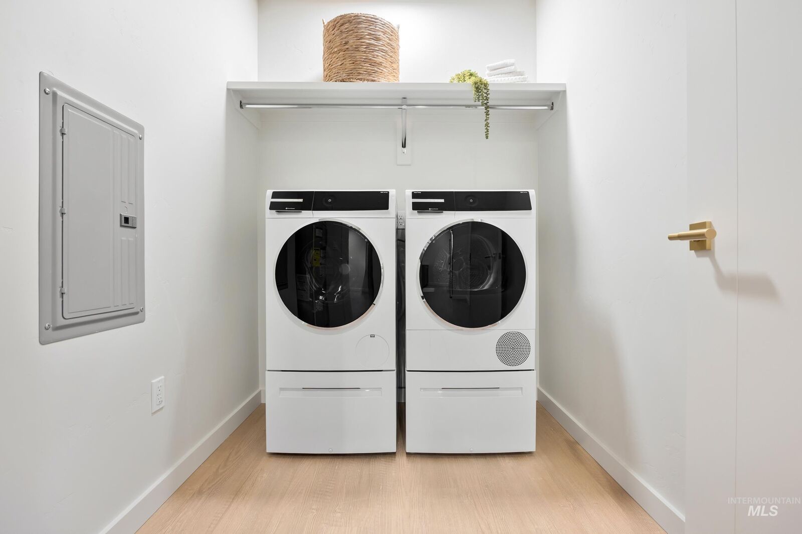 Property Photo:  4430 E Haystack St 106  ID 83716 