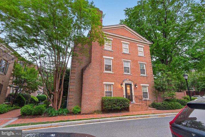 Property Photo:  4383 Westover Place NW  DC 20016 