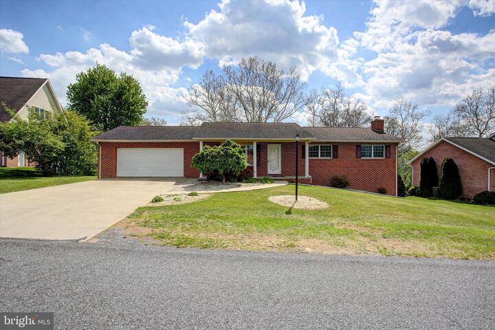 Property Photo:  250 Jade Drive  PA 17202 