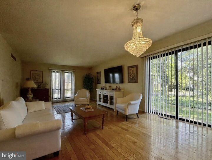 Property Photo:  4 Robertson Road  NJ 08520 