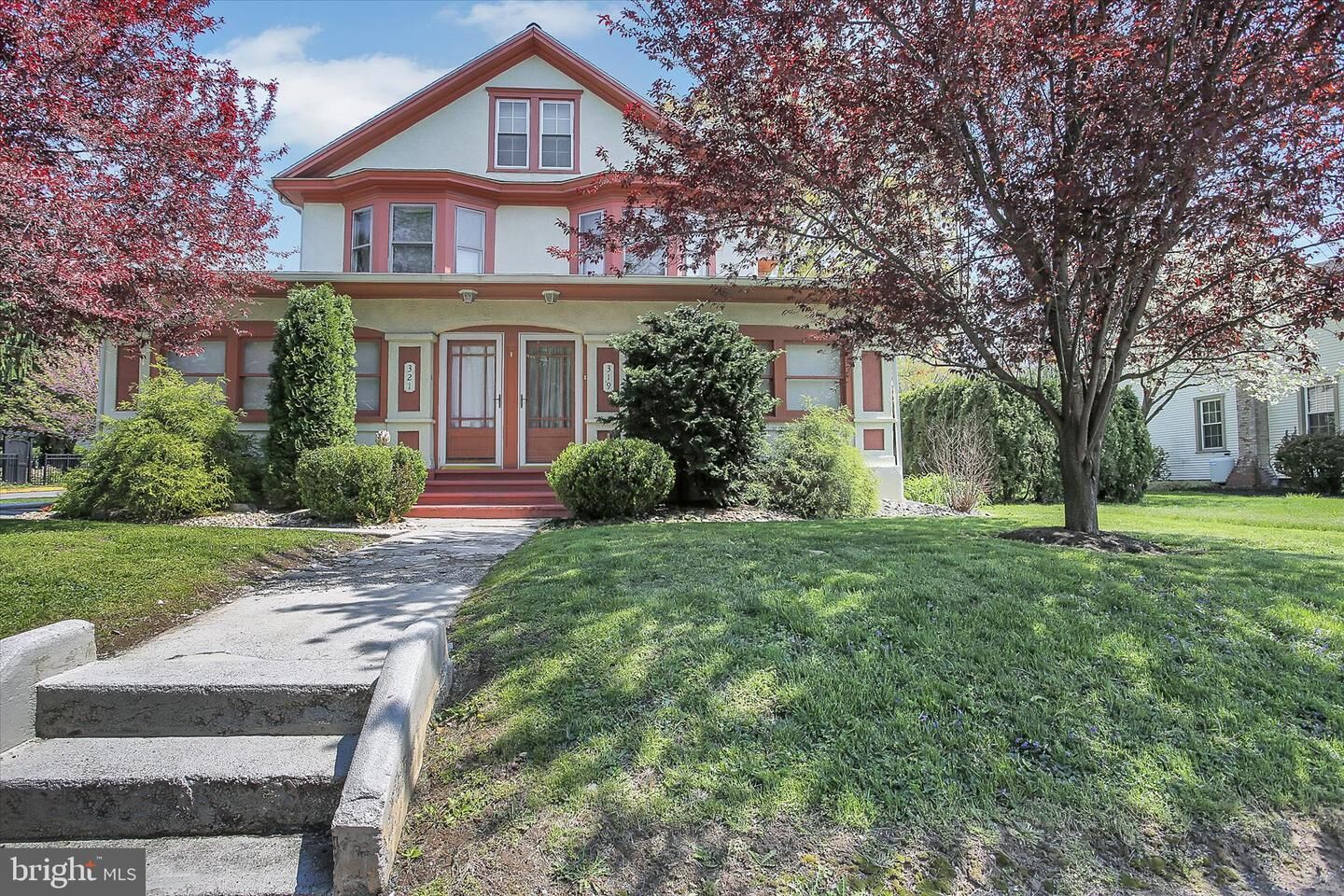 Property Photo:  319 N 2nd Street  PA 17032 