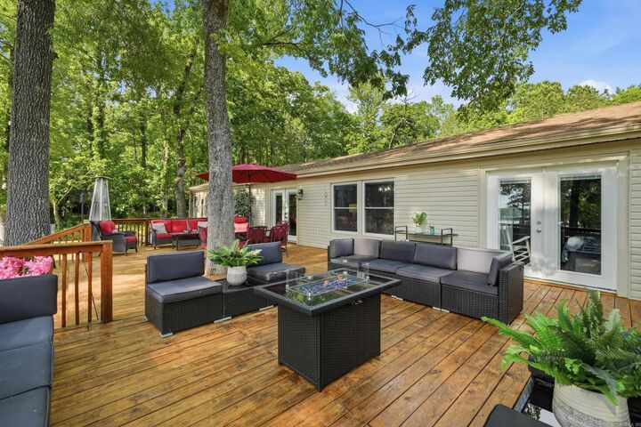 Property Photo:  107 Bayshore Cove  AR 71901 