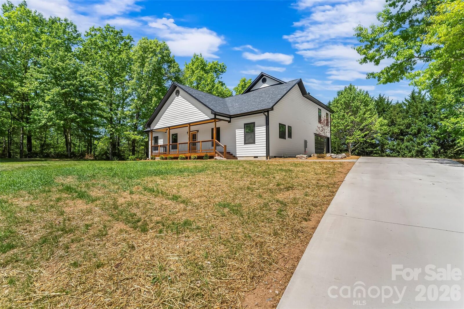 Property Photo: 438 Plantation Drive NC 28752