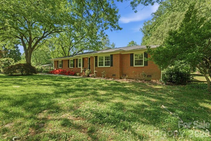 Property Photo:  9021 Oxford Place  NC 28078 