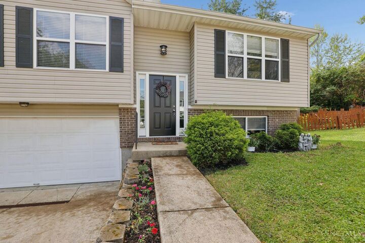 Property Photo:  1822 Coralberry Court  OH 45230 