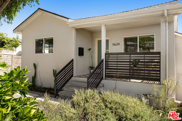 Property Photo:  5624 Stratford Rd  CA 90042 