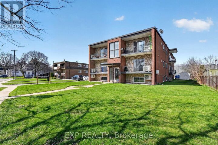 Property Photo:  81 Empire Street  ON L3B 2L3 