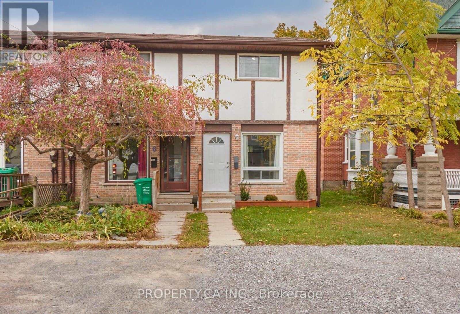 Property Photo:  610 George Street North 5  ON K9H 3S6 